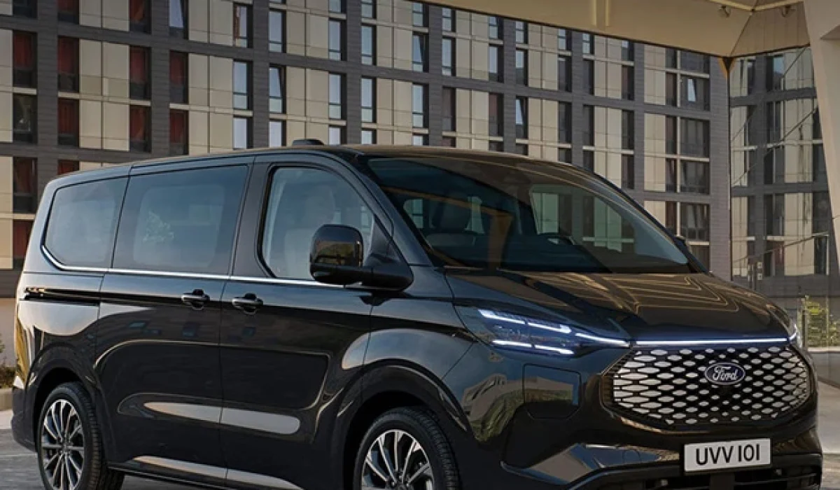 ford-tourneo-eu-1165_Ford_V710_Shot01_TitaniumX_F34_COMP_v02i-21x9-2160x925-1.jpg.renditions.original-1